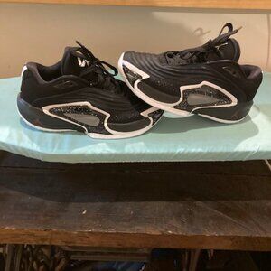 jordan youth sneakers